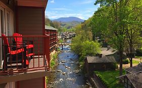 Baymont By Wyndham Gatlinburg On The River